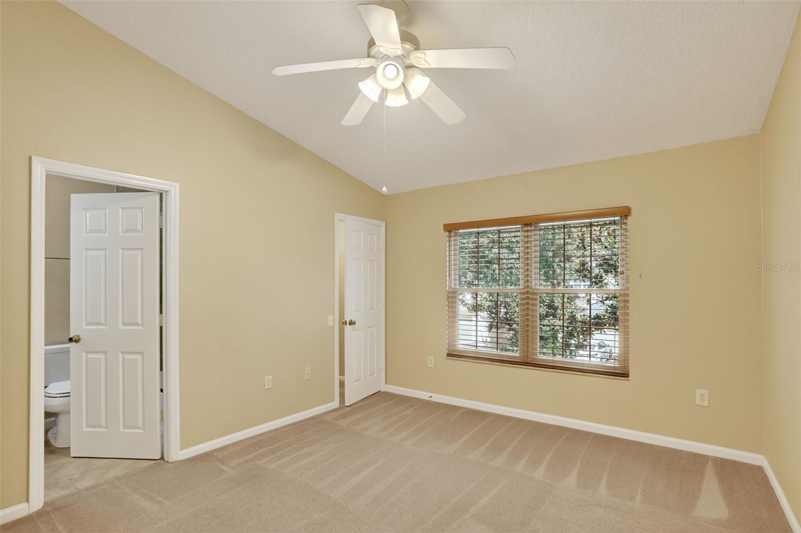 VISTAS AT LAKE HOWELL - Residential