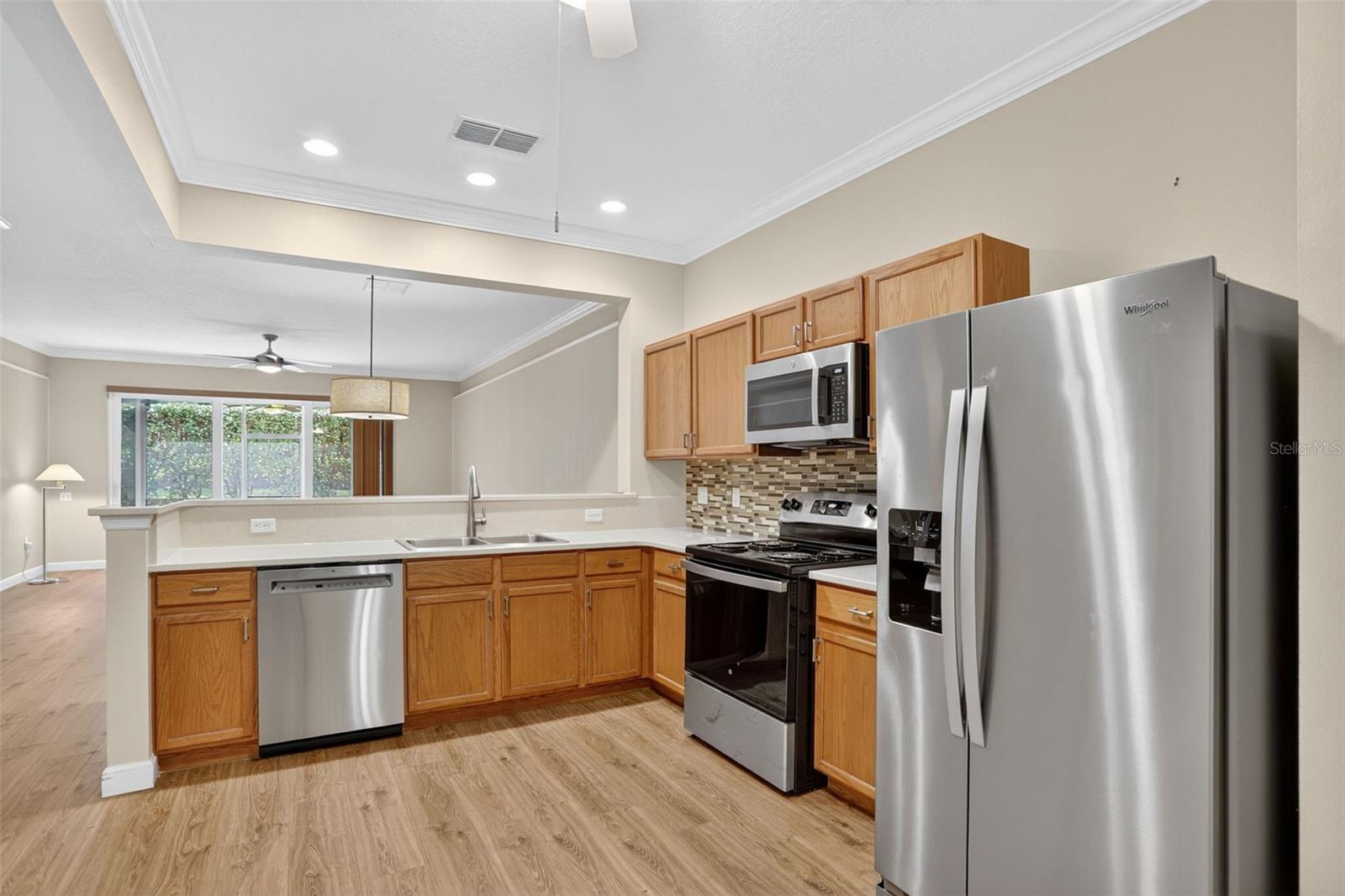 VISTAS AT LAKE HOWELL - Residential