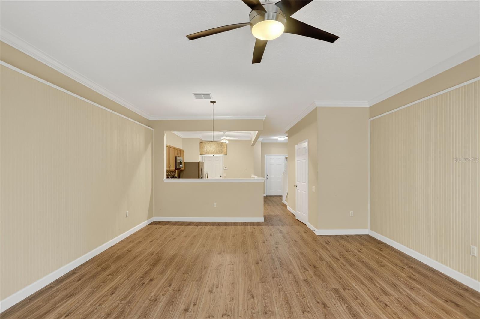 VISTAS AT LAKE HOWELL - Residential