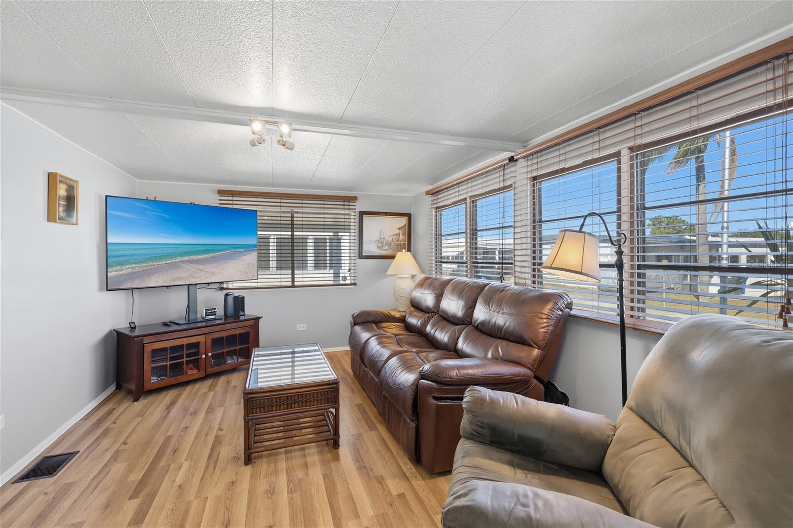 TERRA CEIA MANOR CO-OP - Residential