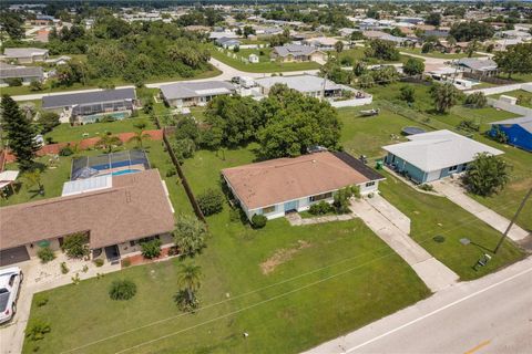 A home in PORT CHARLOTTE