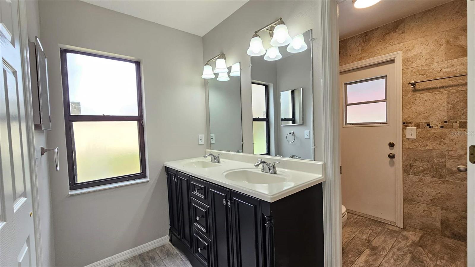 GRANADA VILLAS PH 02 - Residential