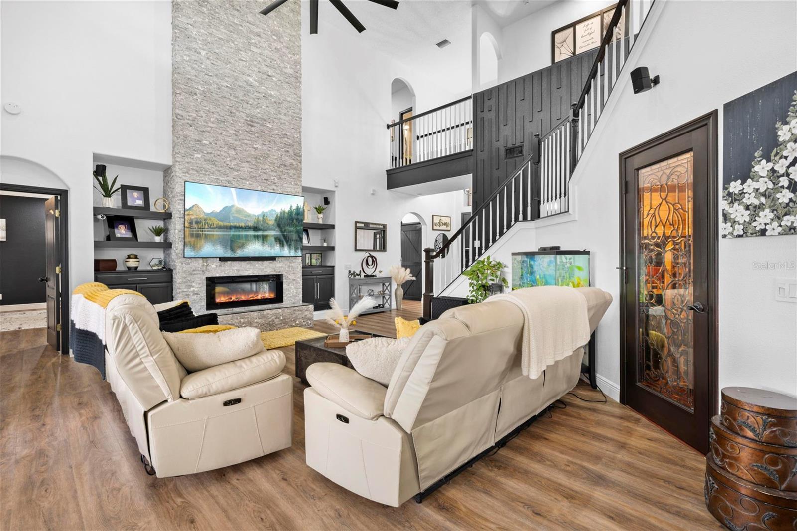 SUNCOAST LAKES PH 01 - Residential