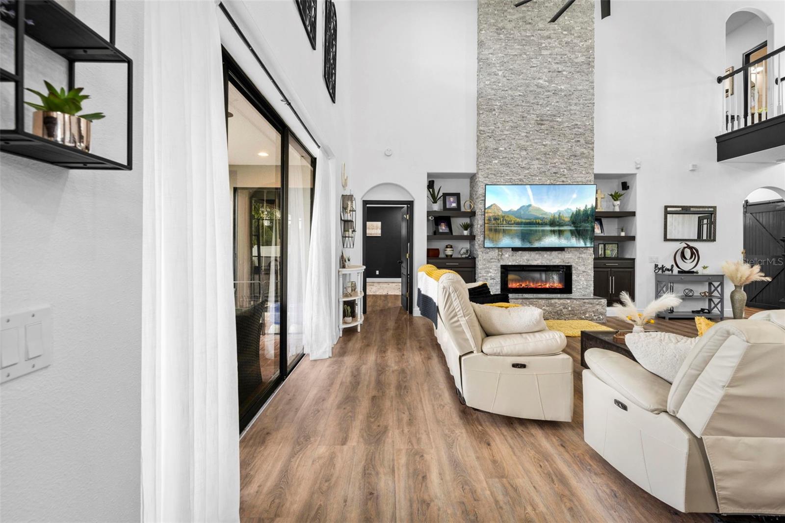 SUNCOAST LAKES PH 01 - Residential