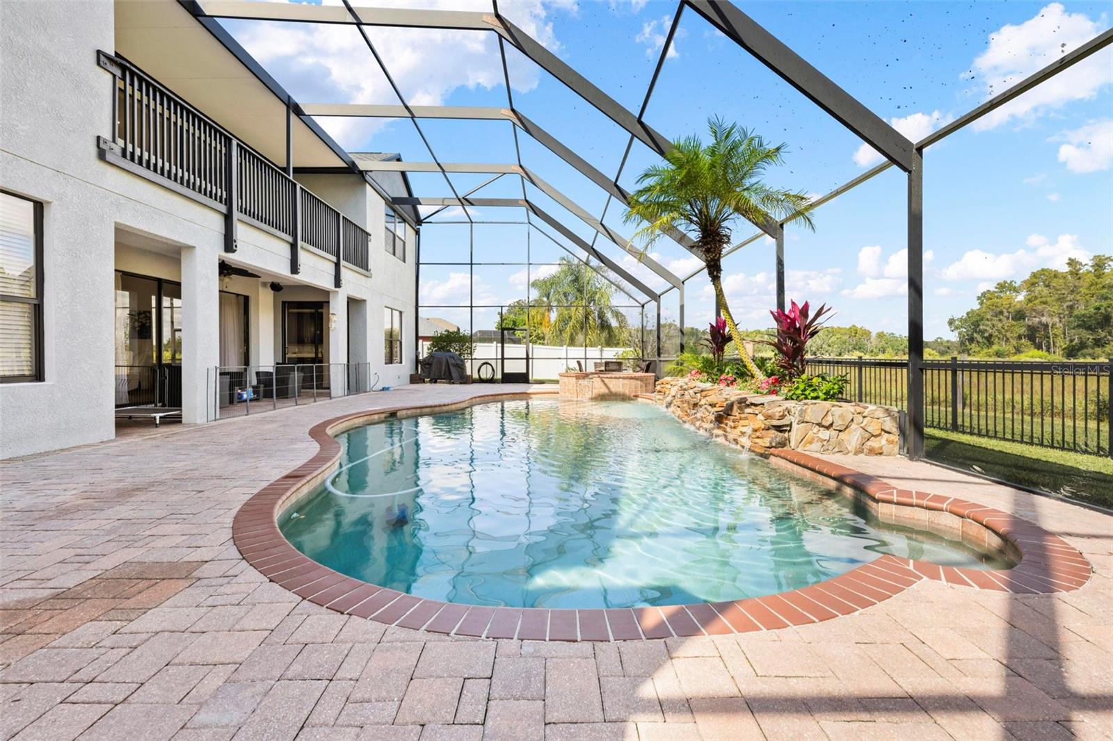 SUNCOAST LAKES PH 01 - Residential