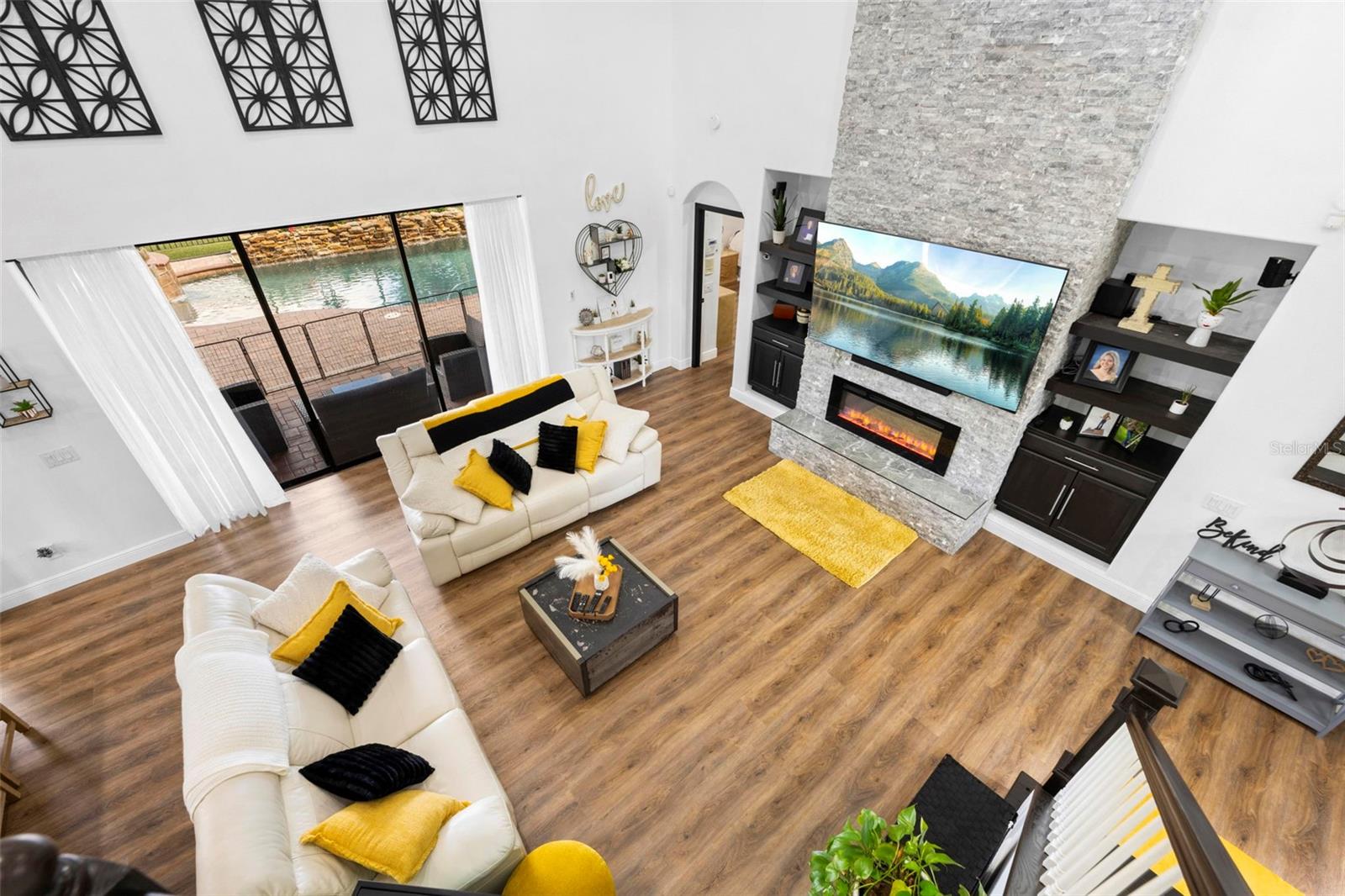 SUNCOAST LAKES PH 01 - Residential