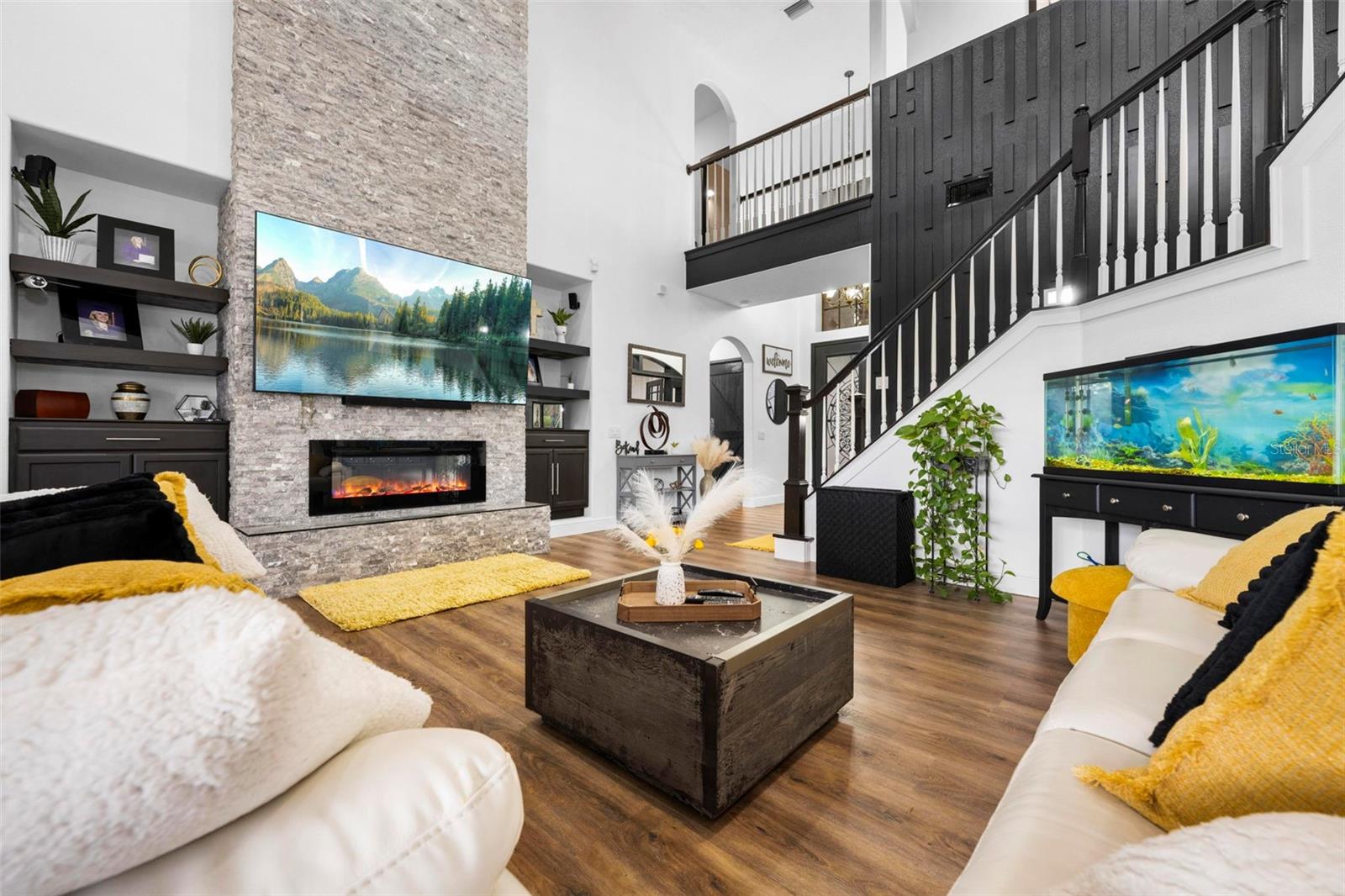 SUNCOAST LAKES PH 01 - Residential