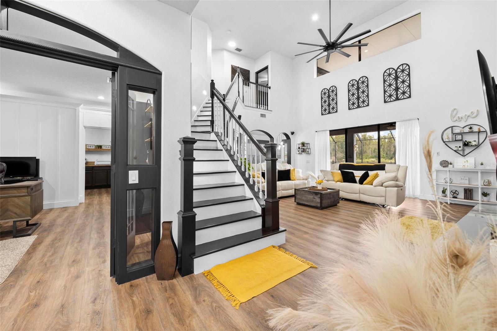 SUNCOAST LAKES PH 01 - Residential