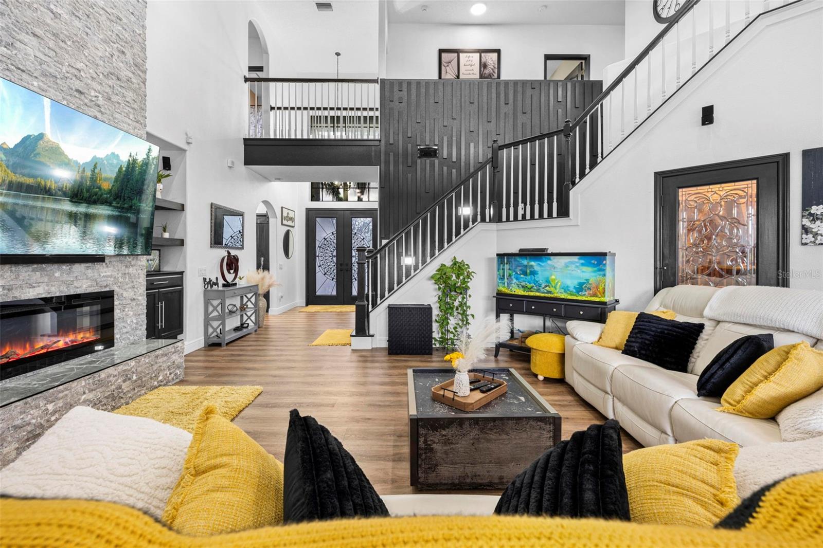 SUNCOAST LAKES PH 01 - Residential