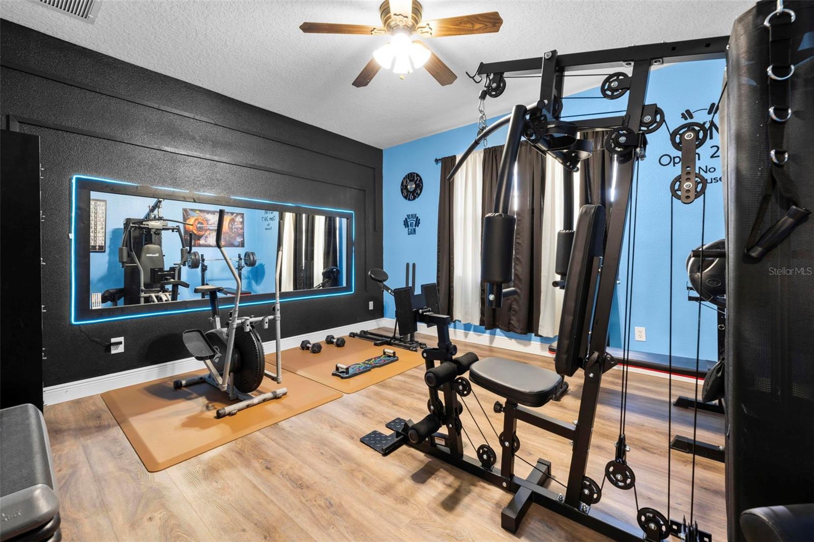 SUNCOAST LAKES PH 01 - Residential