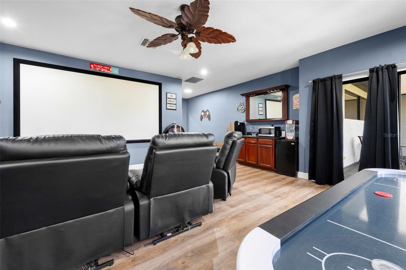 SUNCOAST LAKES PH 01 - Residential