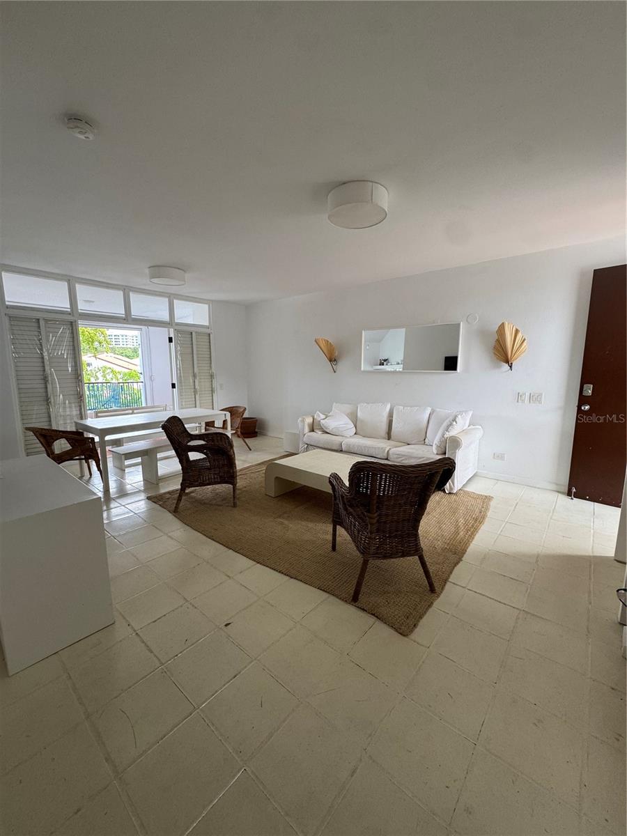 VILLA LAS BRISAS - Residential