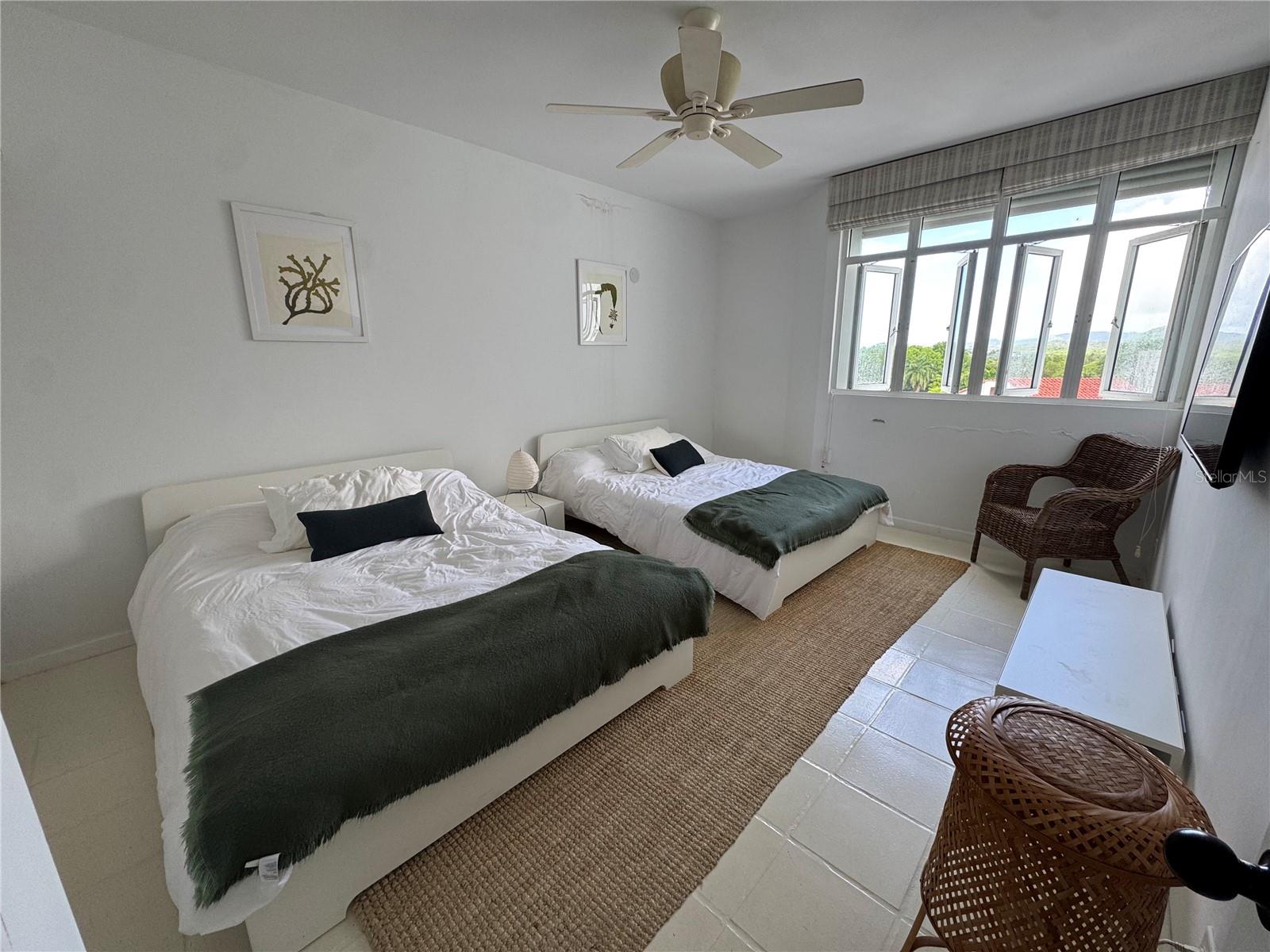 VILLA LAS BRISAS - Residential