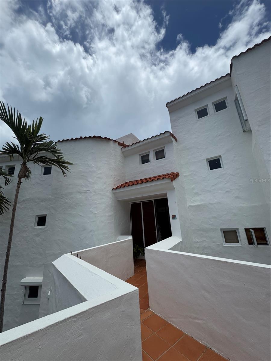 VILLA LAS BRISAS - Residential