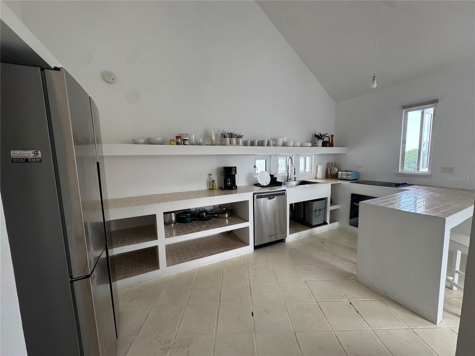 VILLA LAS BRISAS - Residential