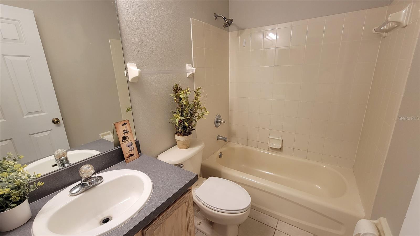 COUNTRY CLUB PARK PH 3 - Residential