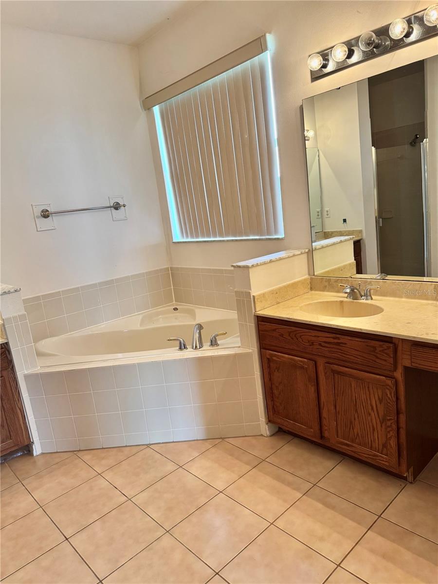 BRIGHTON LAKES - Residential