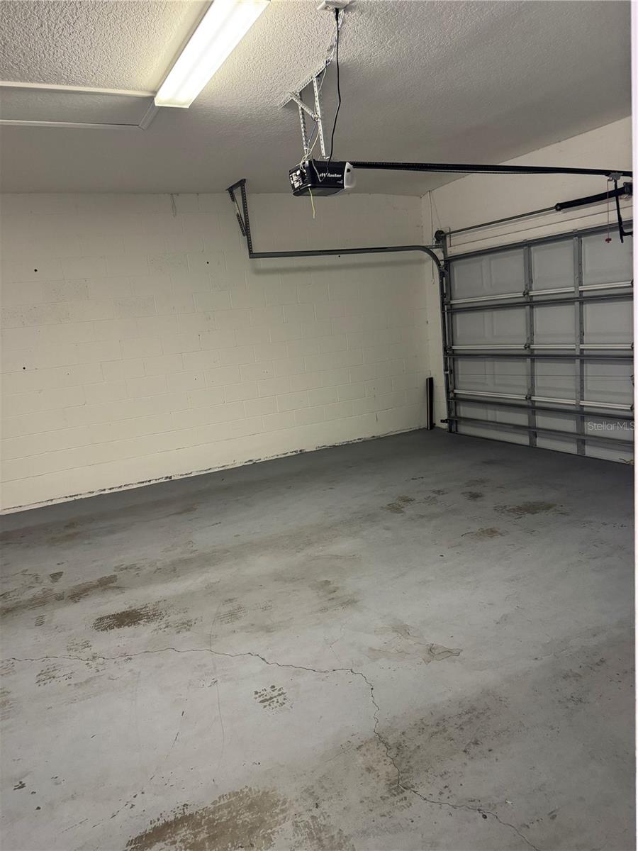 BRIGHTON LAKES - Residential