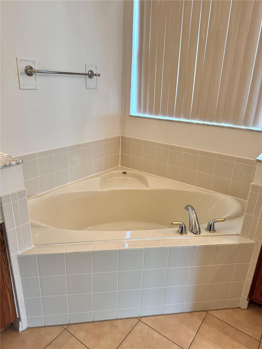 BRIGHTON LAKES - Residential