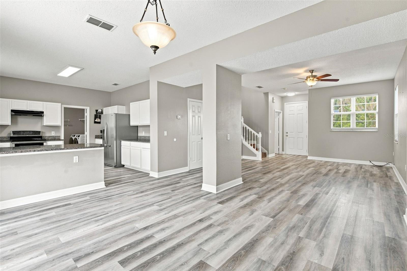 4563 PHILADELPHIA CIRCLE