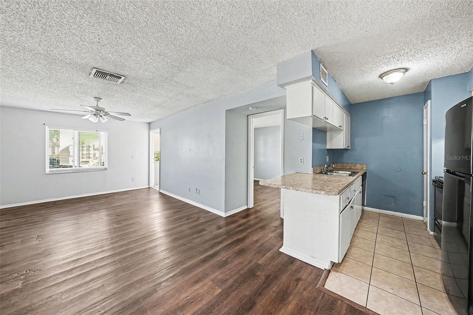 THE HAMPTONS AT BRANDON A CONDO - Residential