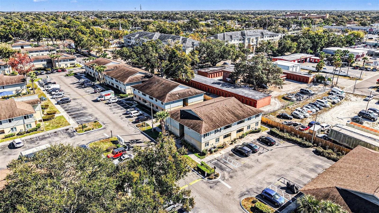 THE HAMPTONS AT BRANDON A CONDO - Residential