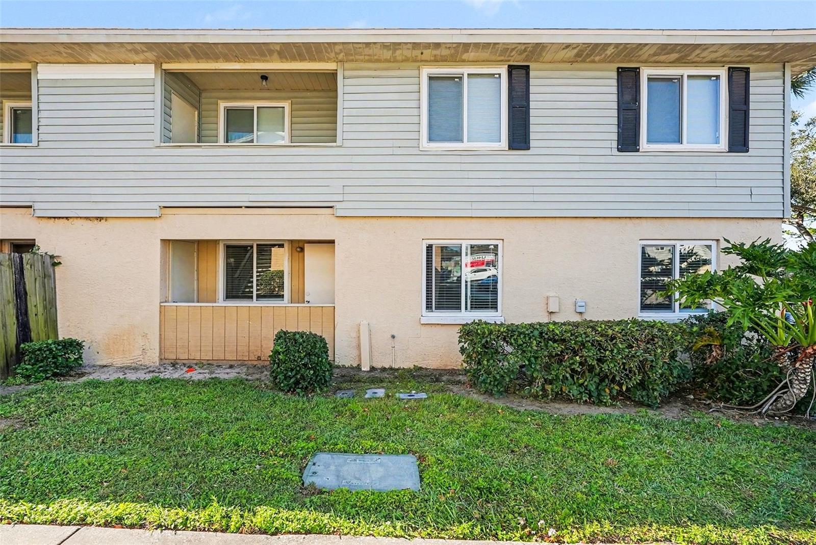 THE HAMPTONS AT BRANDON A CONDO - Residential