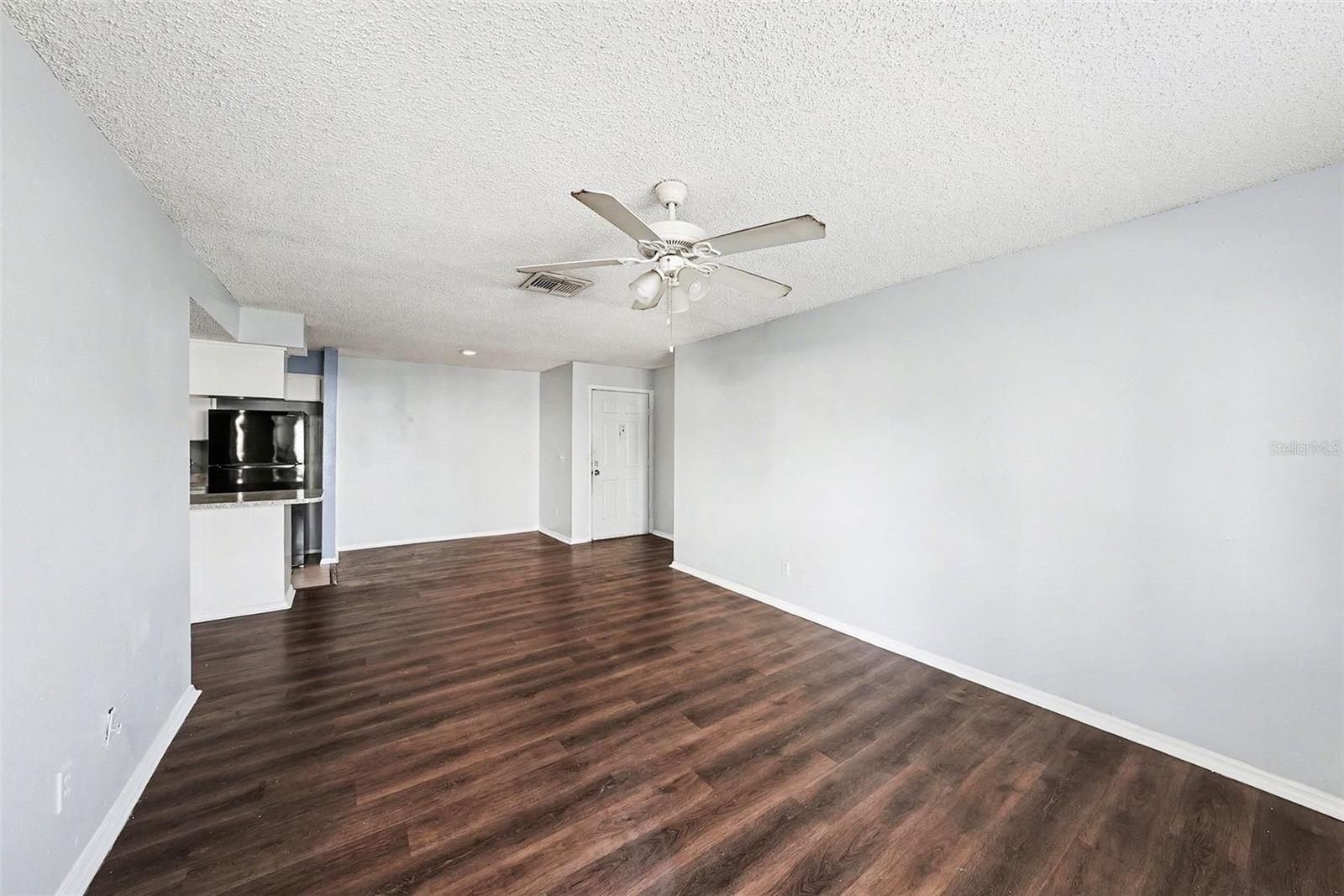 THE HAMPTONS AT BRANDON A CONDO - Residential