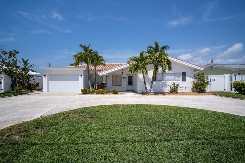 Photo of 2220 E Vina Del Mar Boulevard, St Pete Beach, FL 33706 (MLS # TB8468840)