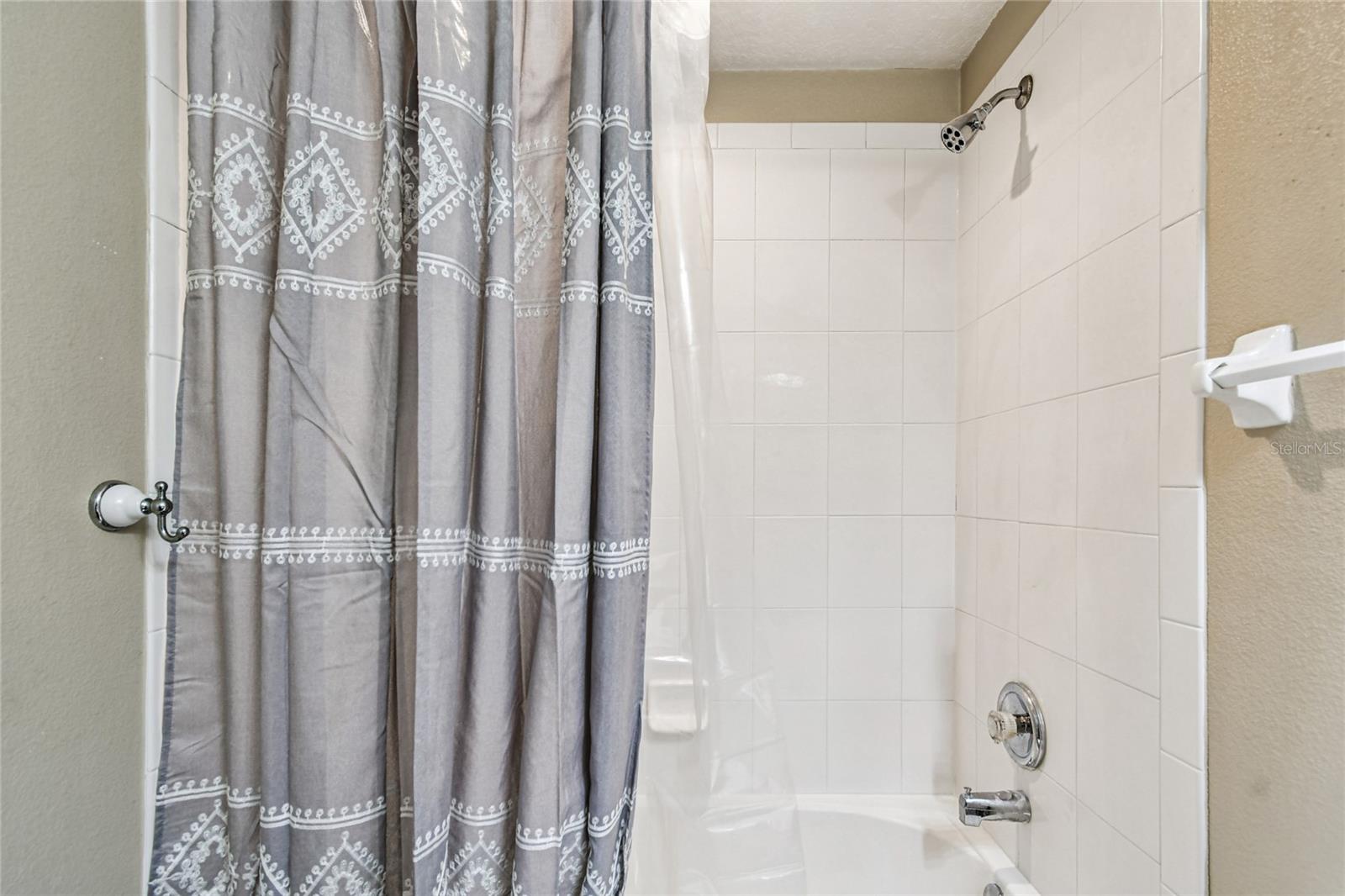 TAVARES MARTINS GROVE - Residential