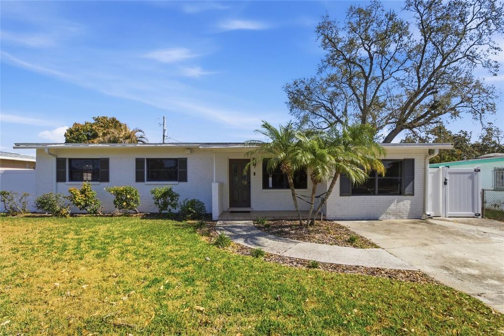 Photo of 4511 N Lincoln Avenue, Tampa, FL 33614 (MLS # TB8475977)