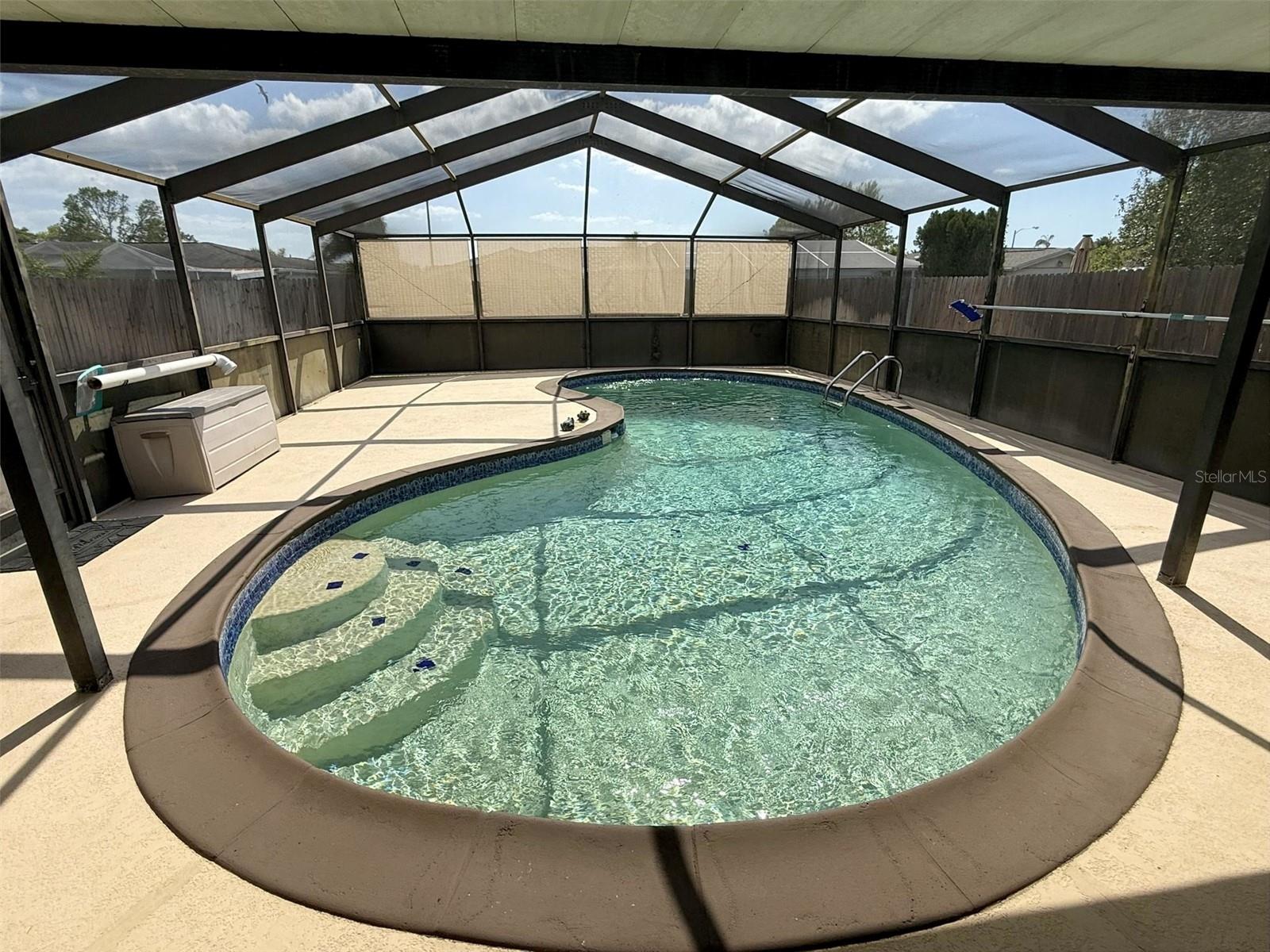 REGENCY PARK - Residential