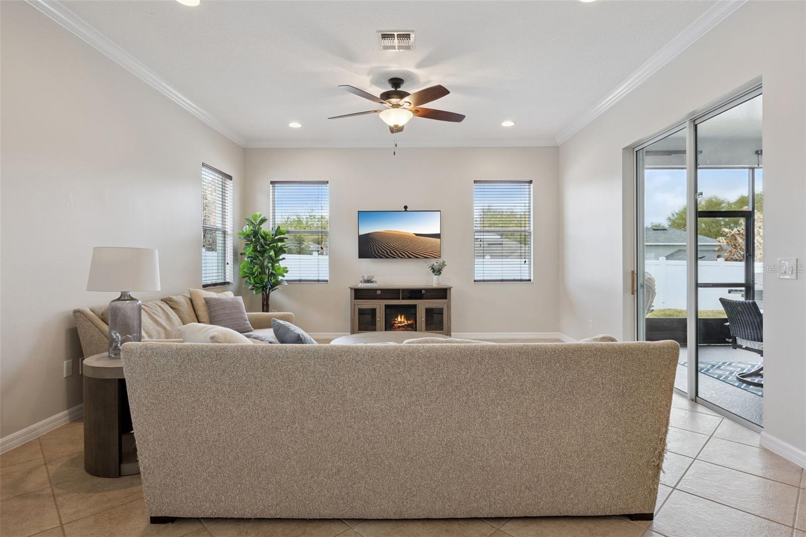 CARRIAGE POINTE A-I & L - Residential