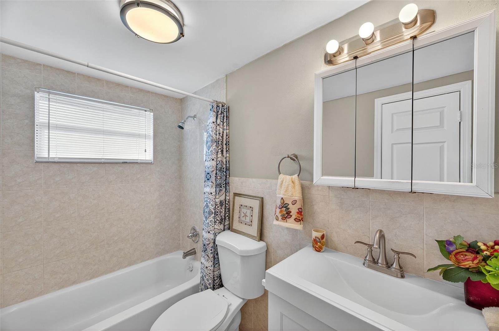 TAHITIAN HOMES - Residential