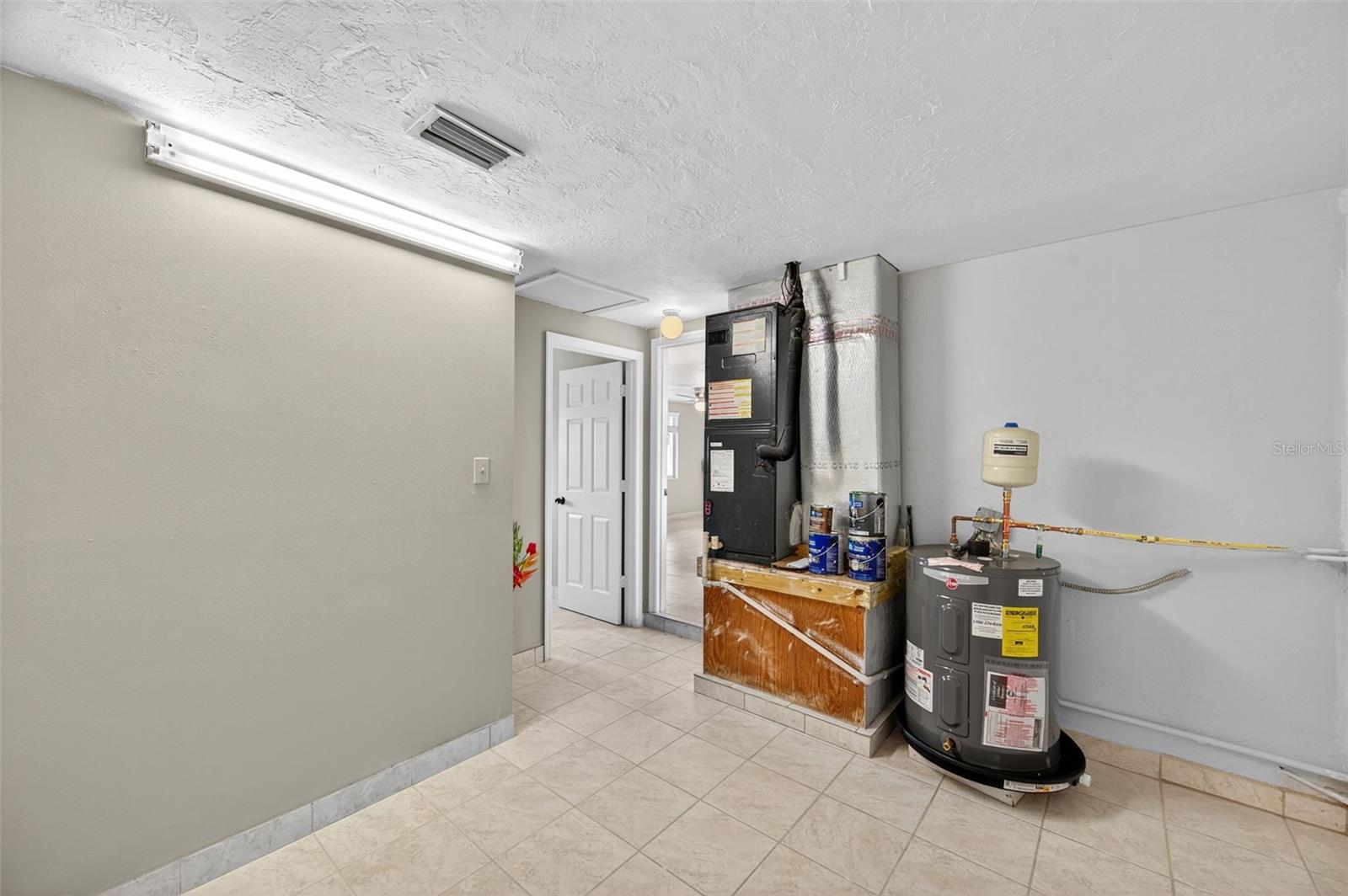 TAHITIAN HOMES - Residential