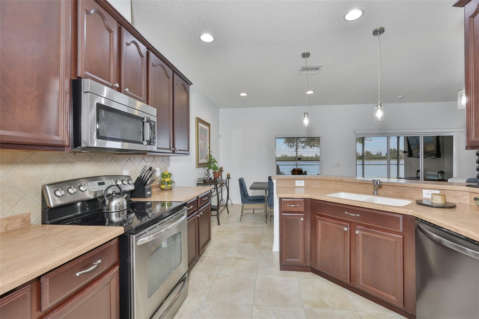 BAHIA LAKES PH 2 - Residential