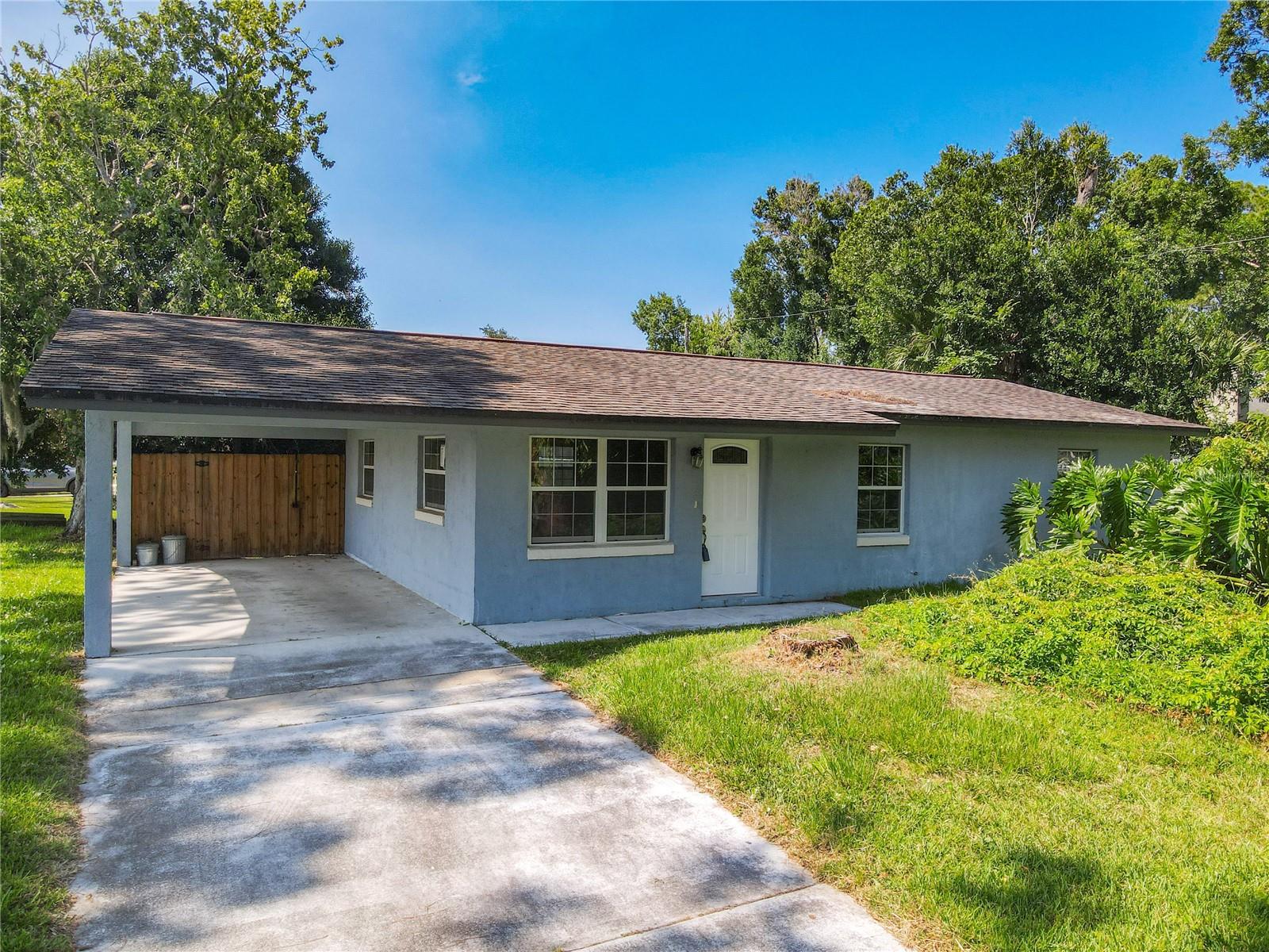 3045 PINE TREE DRIVE