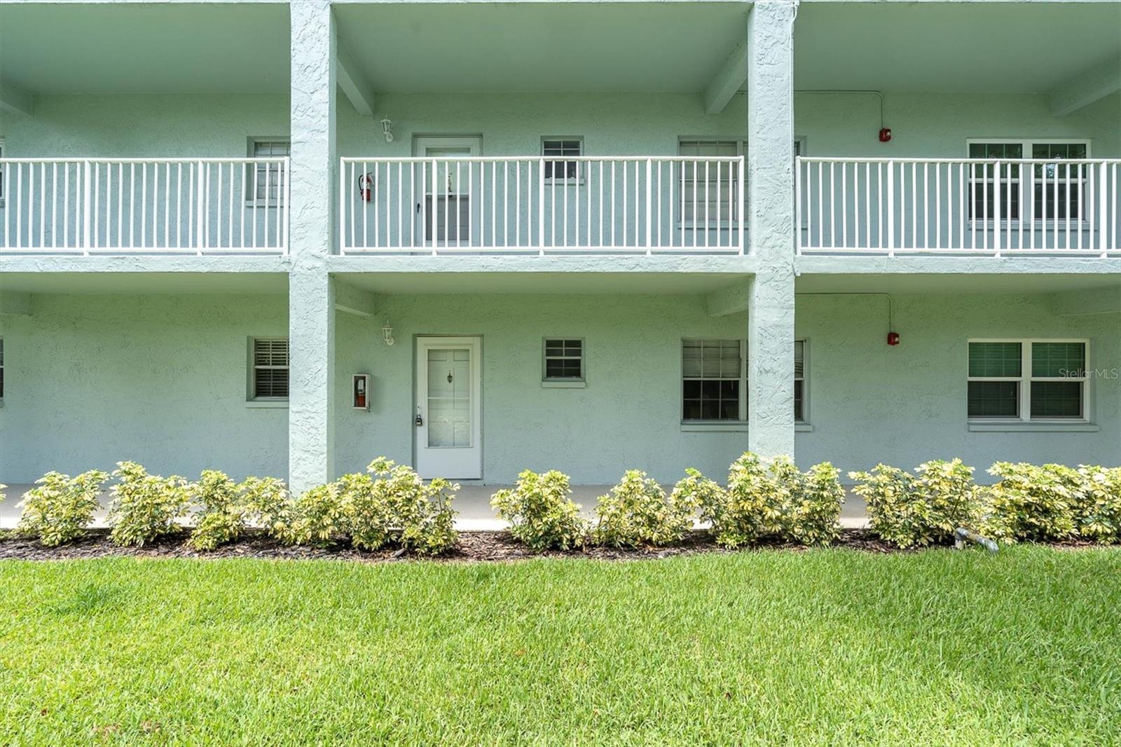 1706 BELLEAIR FOREST DRIVE 146
