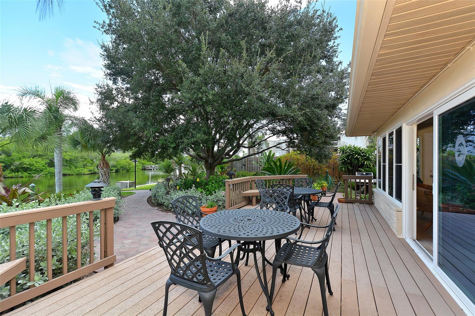 POINTE ON MIDNIGHT PASS - Residential