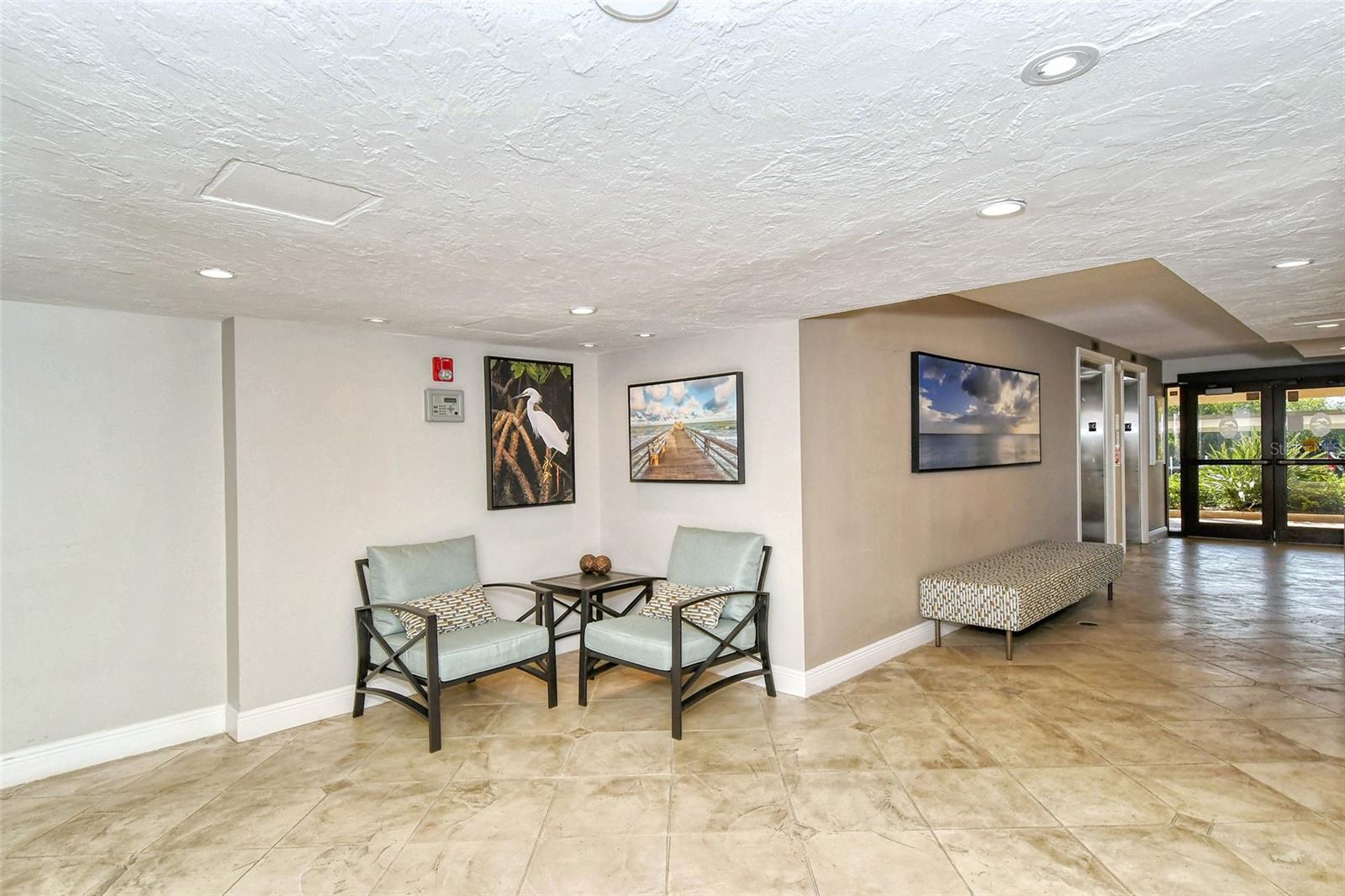 POINTE ON MIDNIGHT PASS - Residential