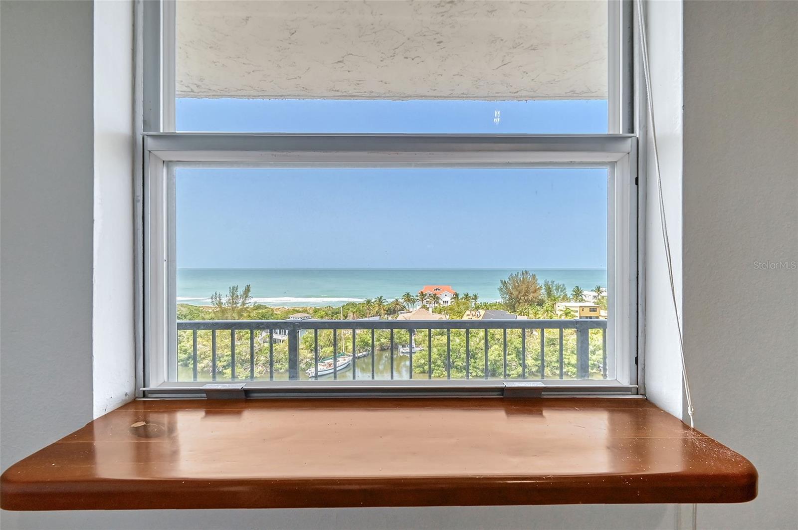 POINTE ON MIDNIGHT PASS - Residential