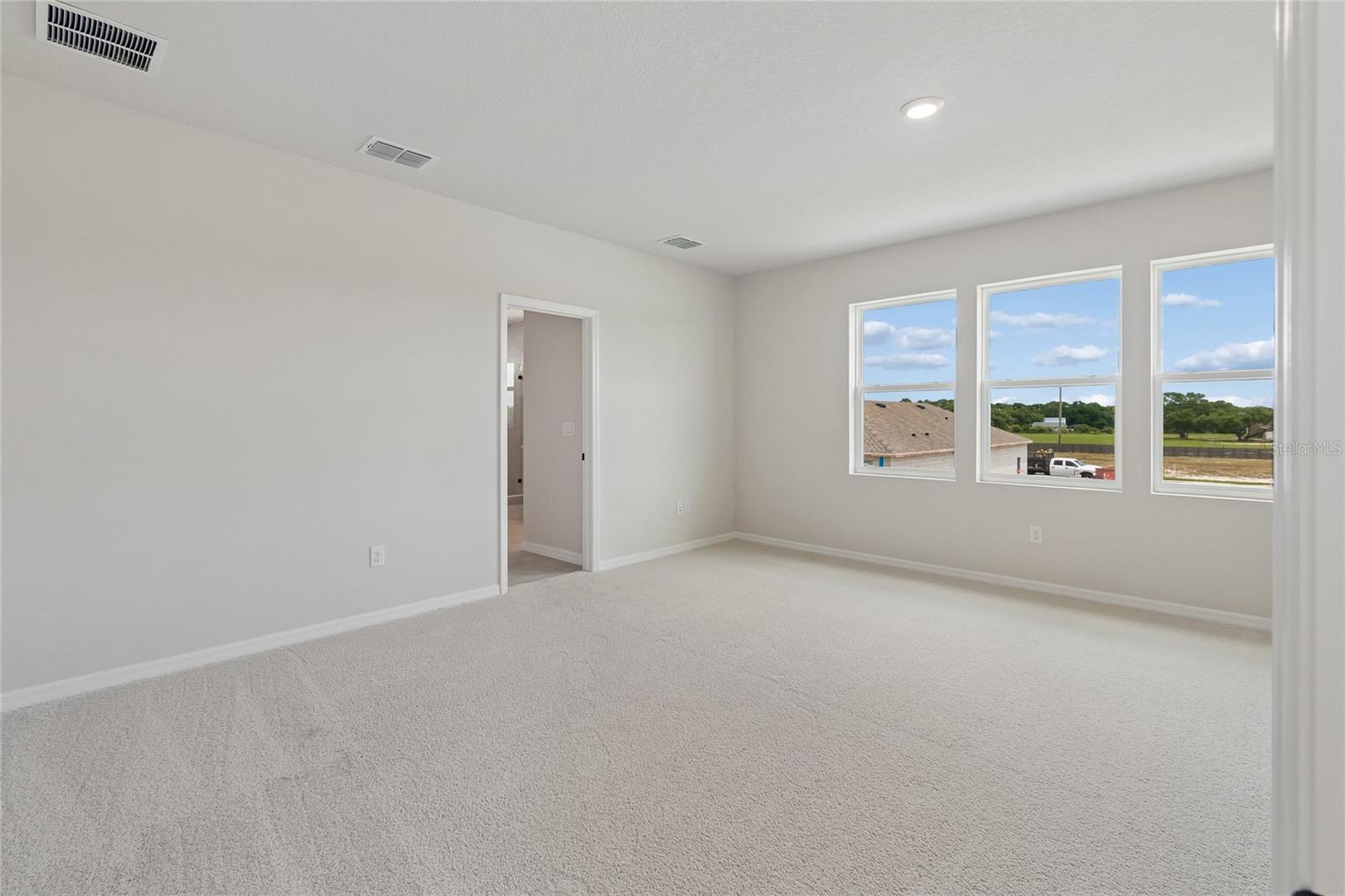 EASTLYN - Residential