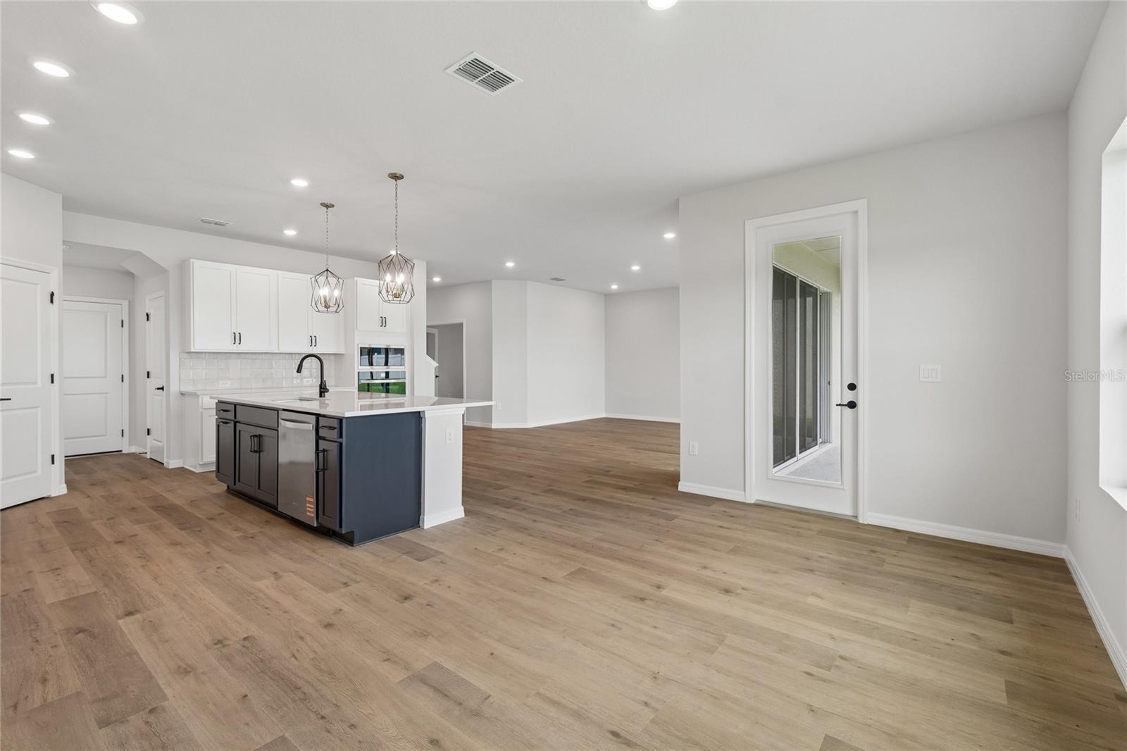EASTLYN - Residential