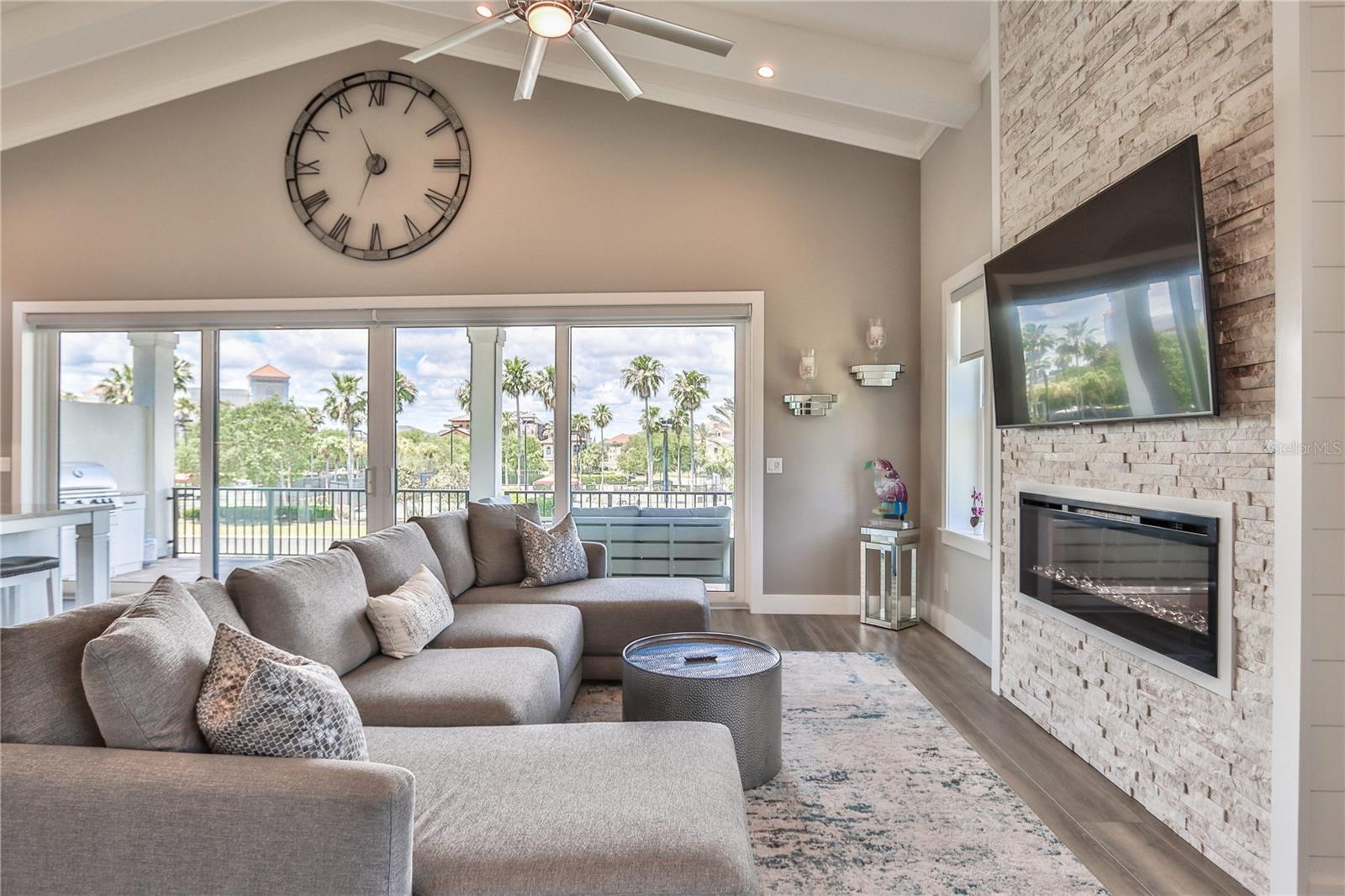 HARBOR VILLAGE MARINA - Residential