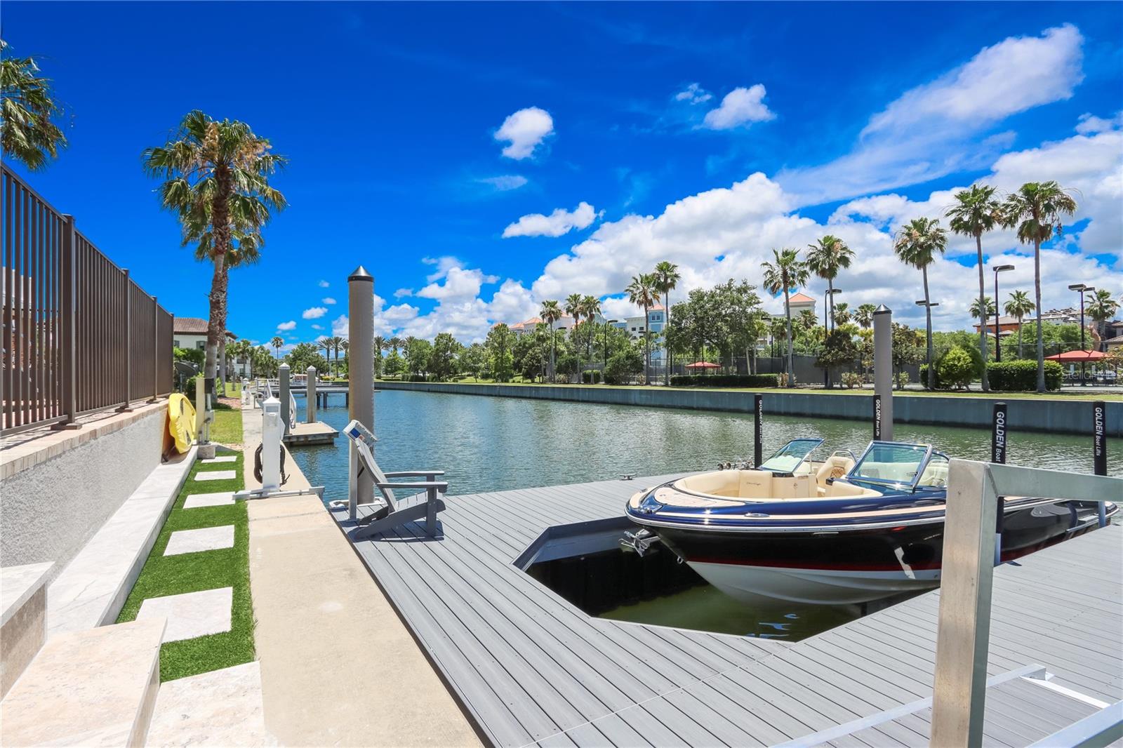 HARBOR VILLAGE MARINA - Residential