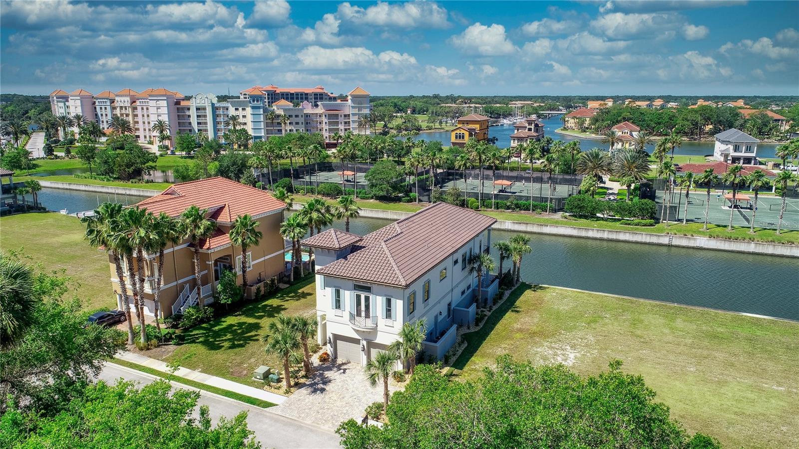 HARBOR VILLAGE MARINA - Residential