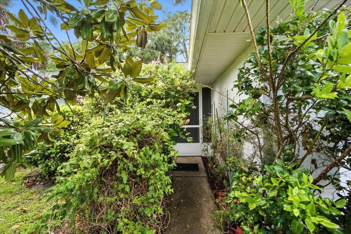 4718 HIDDEN LAKE DRIVE