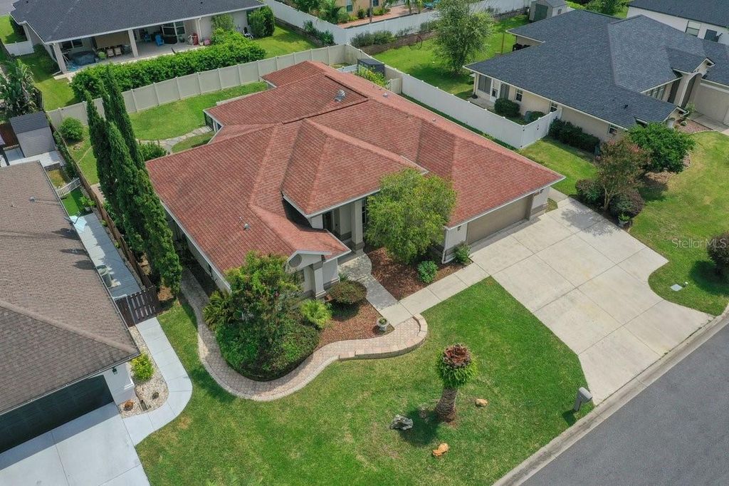 Photo of 2310 SE 22nd Loop, Ocala, FL 34471 (MLS # OM710207)