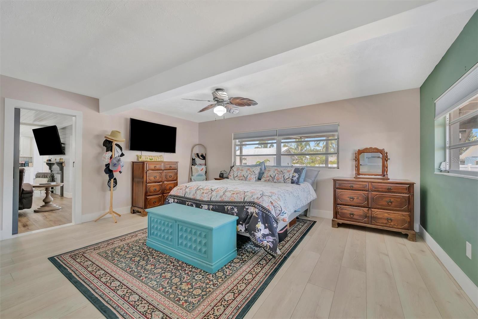 SHORE ACRES - Residential