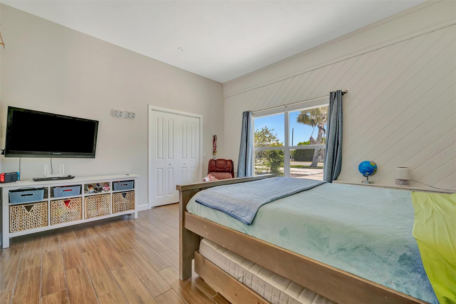 SHORE ACRES - Residential